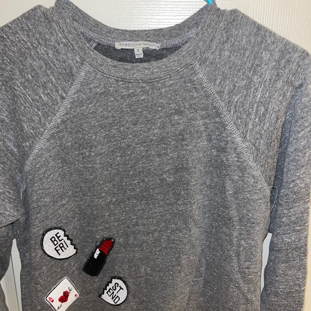 Sweatshirt